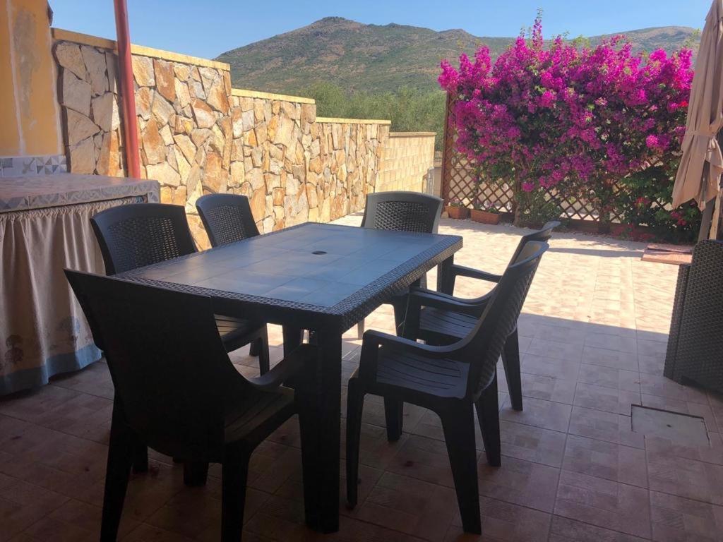 B&B Il Mirto Bianco San Giovanni Suèrgiu Kültér fotó